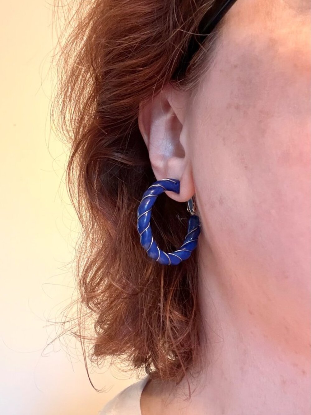 Vintage 1980s Blue Twisted Hoop Earrings Gold Wire Wrapped Clip On